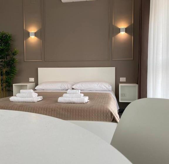 اتاق لوکس چهار تخته, Quintino Sella Suites