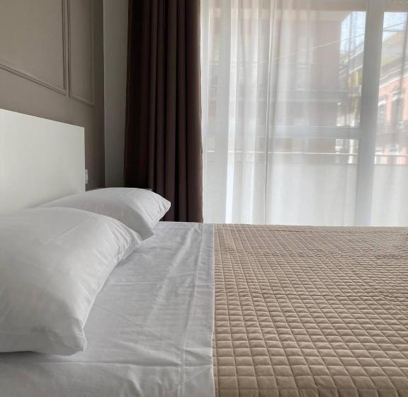 اتاق لوکس چهار تخته, Quintino Sella Suites