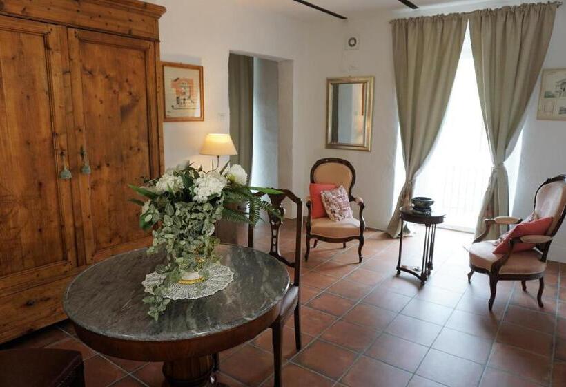 سوییت لوکس, Resort Nuvola Srls