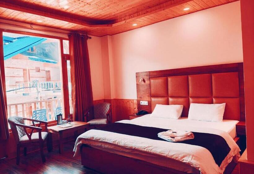 디럭스 룸, Seven Heaven Manali Scenic Mountain View Luxury Villa, Manali