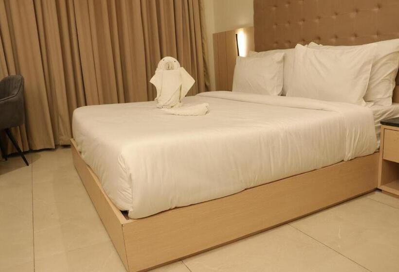 Номер Deluxe, Crown Park Luxury