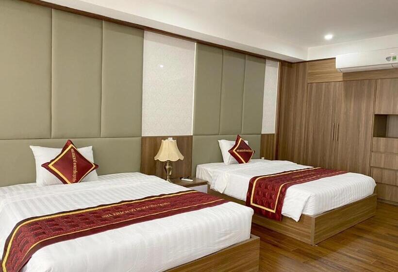 Deluxe Room, Nguyễn Quyền
