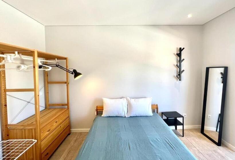 اتاق استاندارد با بالکن, Campus 121   Rooms