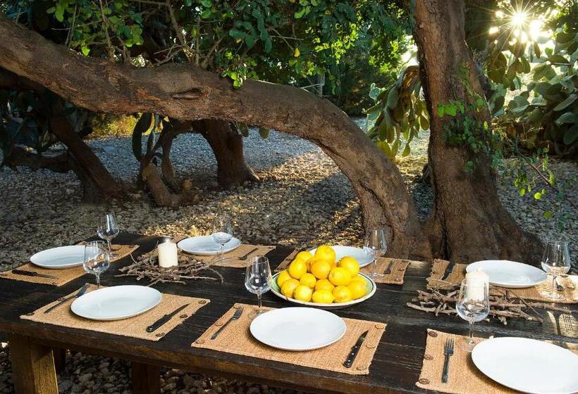 آپارتمان لوکس 1 خوابه, Tenuta Busulmone Con Piscina Val Di Noto Villa & Suits