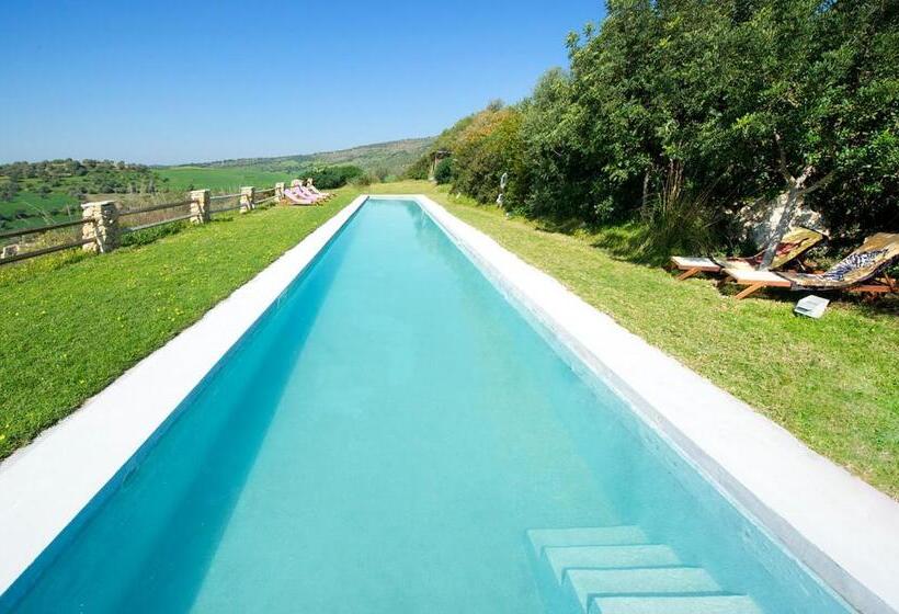 ویلای لوکس 1 خوابه, Tenuta Busulmone Con Piscina Val Di Noto Villa & Suits