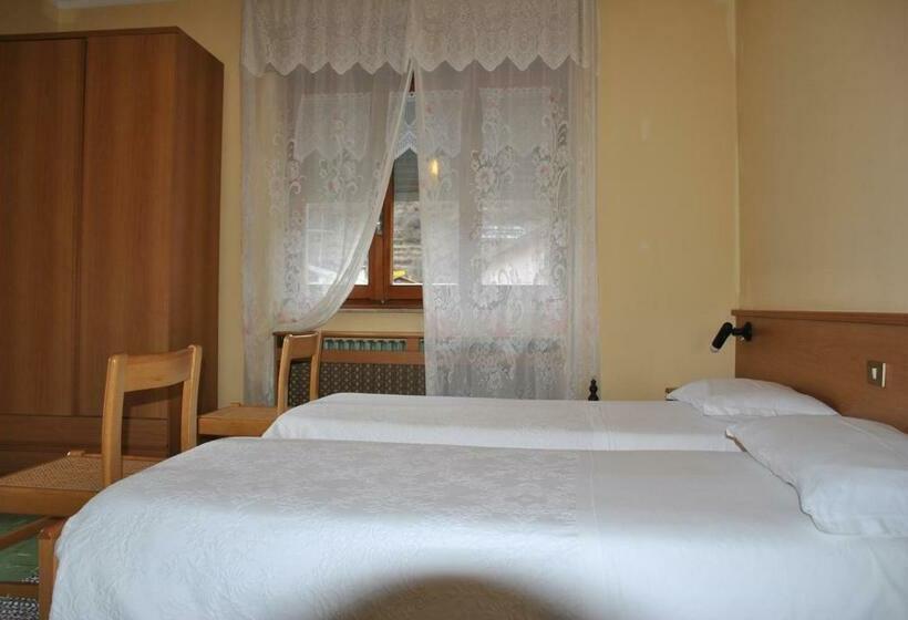 Номер Стандарт с Балконом, Albergo Motel Dosdè B&b