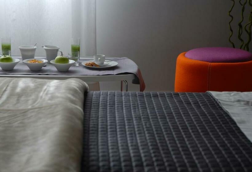 اتاق استاندارد سه نفره, B&b Habita