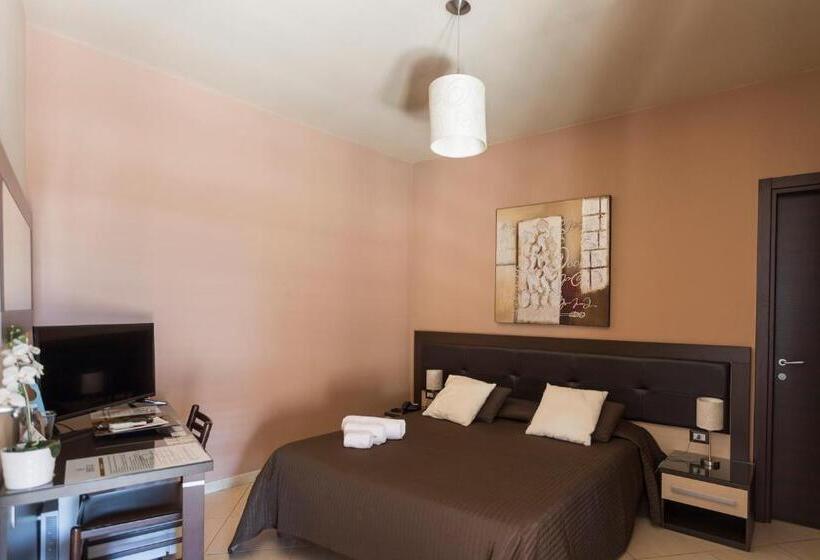 اتاق استاندارد سه نفره, Beatus Suites And Rooms B&b