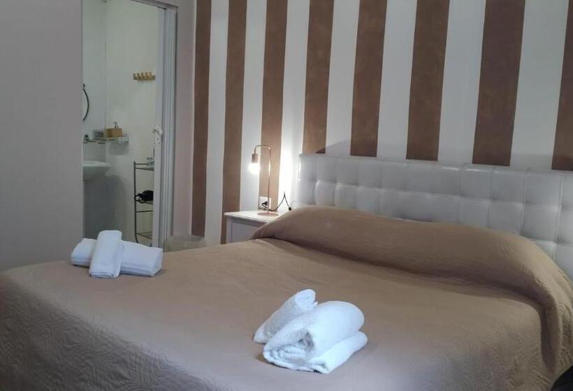 اتاق استاندارد با بالکن, Cconforthotels R&b Dolci Notti   Self Check In