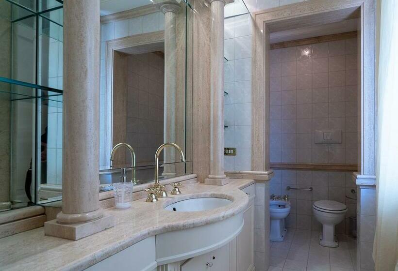 Апартаменты 2 Спальни, Villa Laura