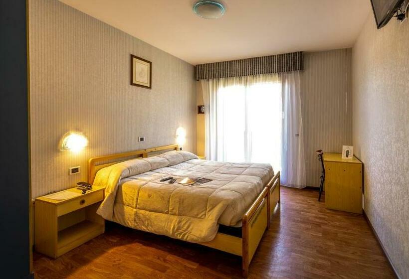Номер Стандарт, Club Funivia