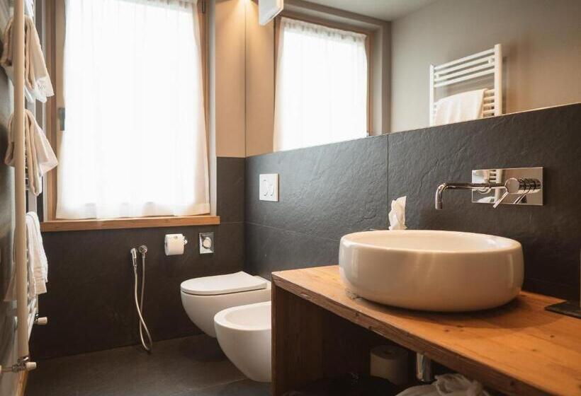 سوئیت با وان آب گرم, Fiori Dolomites Experience