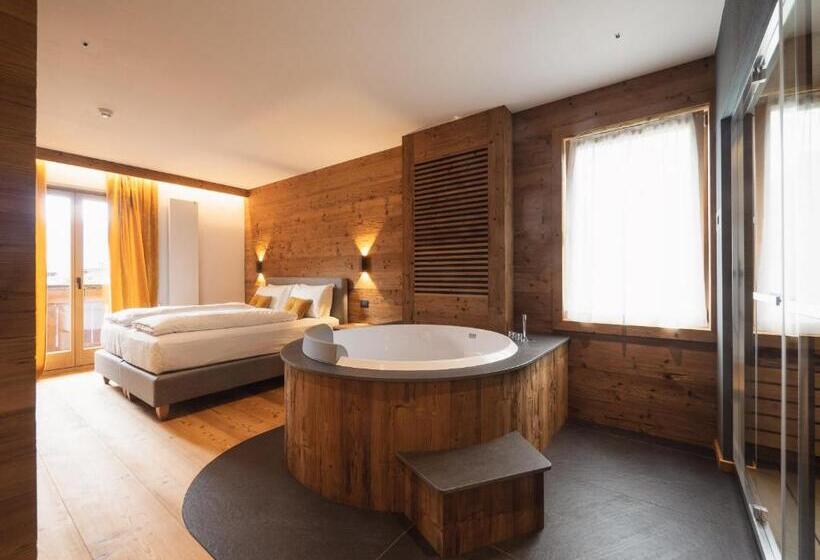 سوئیت با وان آب گرم, Fiori Dolomites Experience