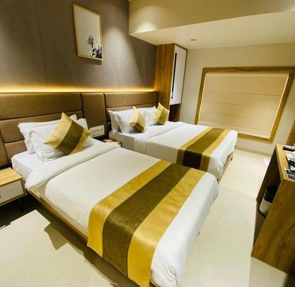 스탠다드 트리플 룸, New Hotel Amber Paramount Andheri West