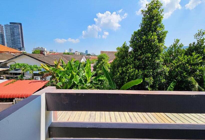 Номер Стандарт с Балконом, Panchor 6 Hostel