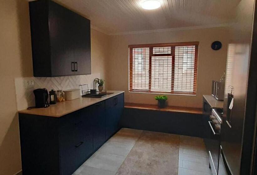 Семейные Апартаменты, 22 On Port Natal Hartenbos