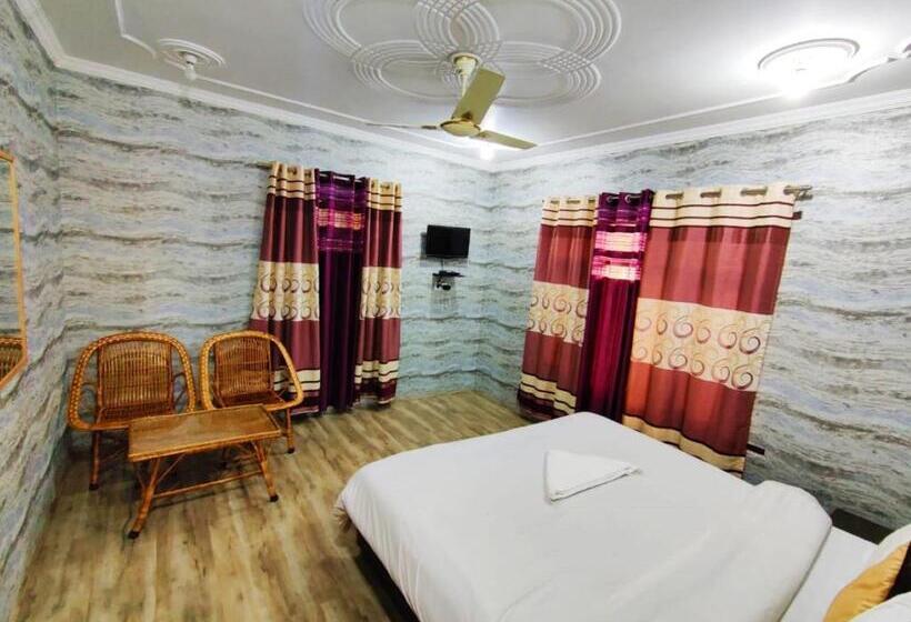 Номер Deluxe, Sheesha Residency , Srinagar