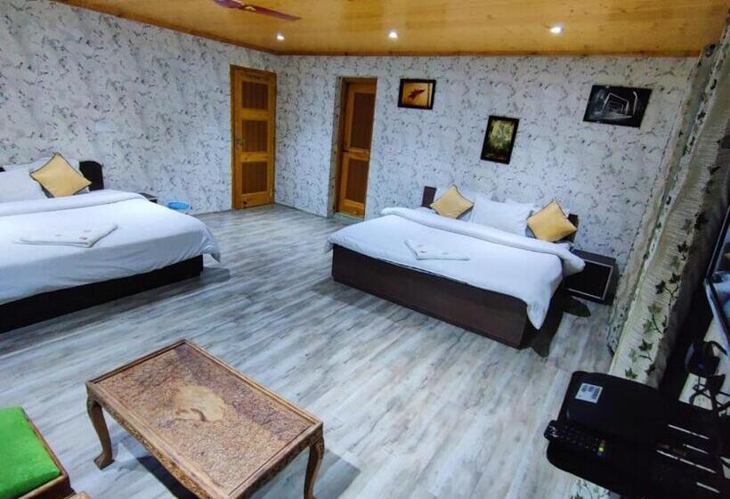Четырехместный Номер Стандарт, Sheesha Residency , Srinagar