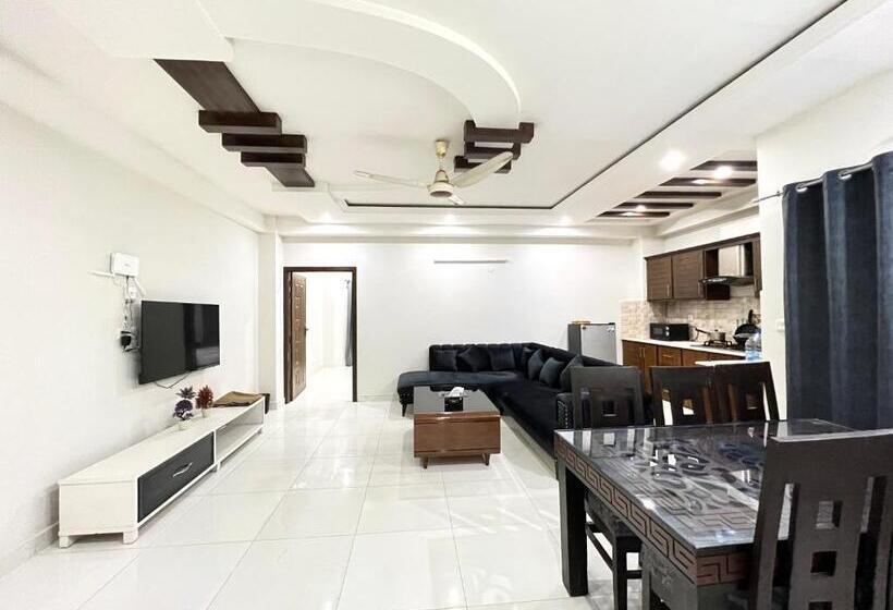 آپارتمان 2 خوابه, Luxury Apartment