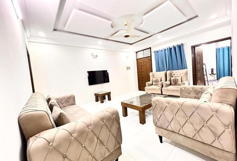 آپارتمان 2 خوابه, Luxury Apartment