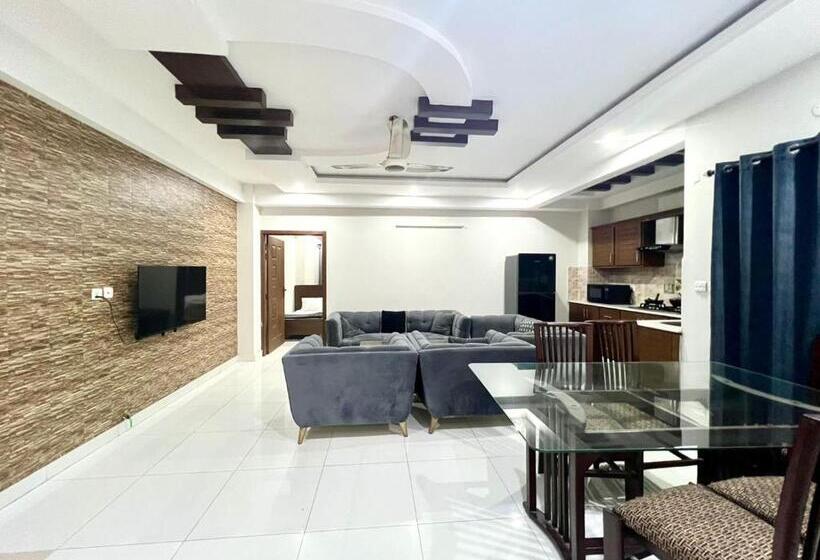 آپارتمان 3 خوابه, Luxury Apartment