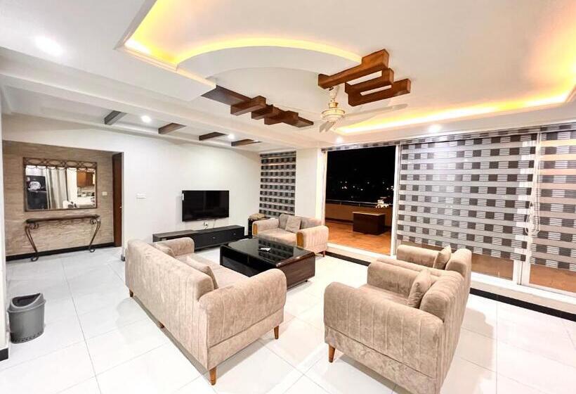 آپارتمان 3 خوابه, Luxury Apartment