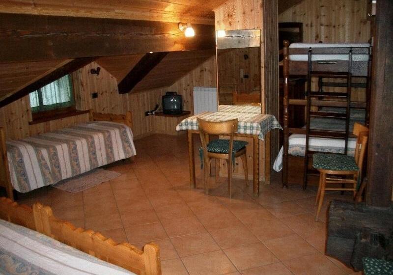 اتاق استاندارد سه نفره, Le Vieux Rascard Chambres D Hotes