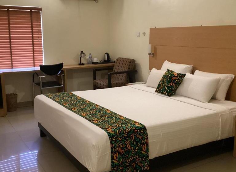 اتاق استاندارد با تخت بزرگ, Adis Hotels Ibadan
