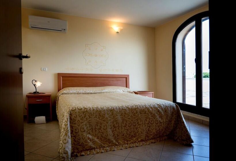 Апартаменты 3 Спальни, Salento