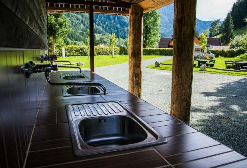 چادر با خدمات رفاهی استاندارد, Cvet Gora  Camping, Glamping And Accomodations