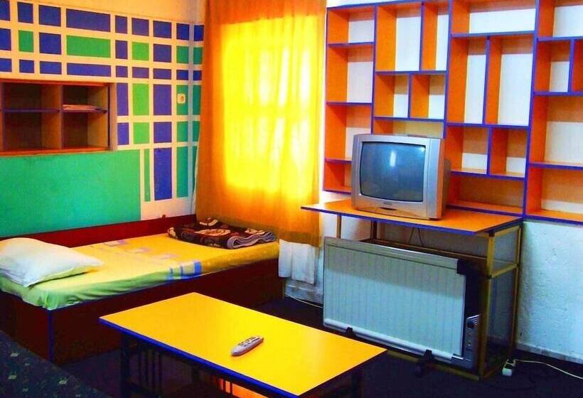 اتاق استاندارد, Hostel Domestika