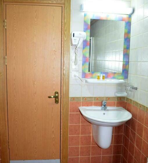 Suite Deluxe, Al Thill