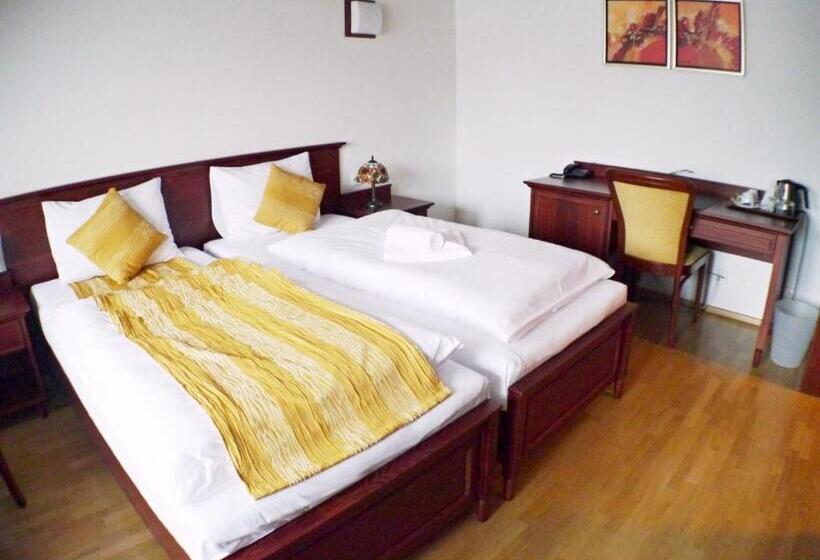 Quarto Superior Vista Jardim, Hradná Stráž Hotel&apartments S Privátnym Wellness