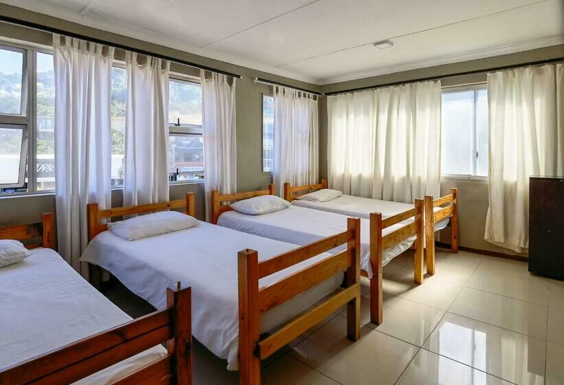 Кровать в Общей Комнате, Ballito Backpackers