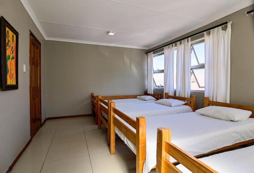 Кровать в Общей Комнате, Ballito Backpackers