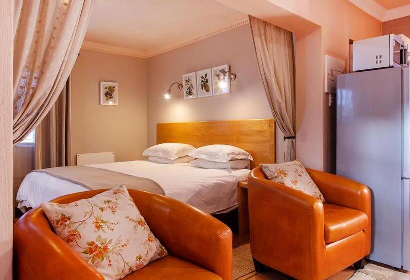 스탠다드 룸 킹사이즈 침대, Waterkloof Apartments