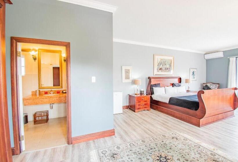 Suite, Emakhosini Boutique