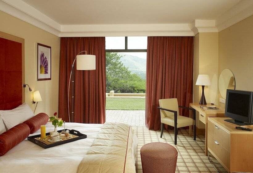 سوییت سوپریور, Sun City Hotel And Casino