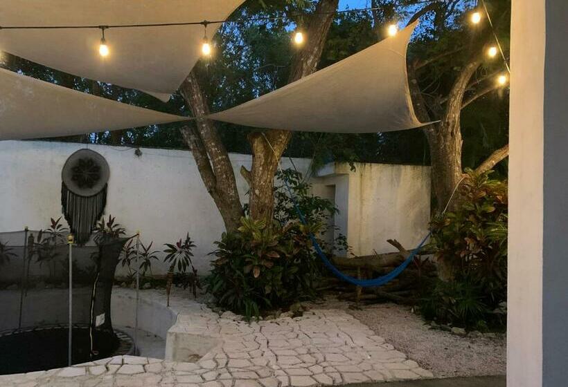 Quarto Estandar, Ecoplaneta By Casa Borush