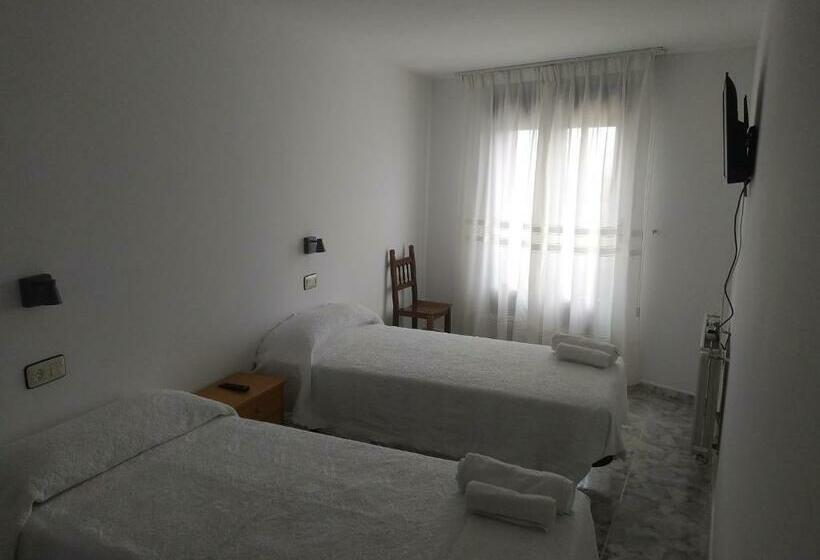 Семейный Номер, Hostal Arribes Del Duero