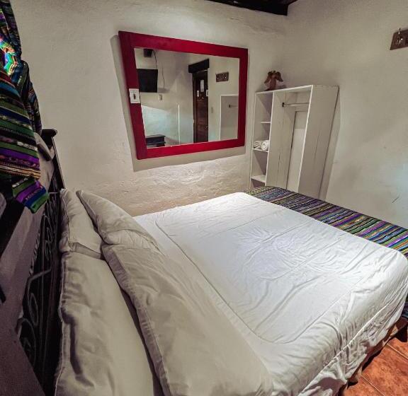 اتاق استاندارد با سرویس بهداشتی مشترک, Hostal Antigüeño