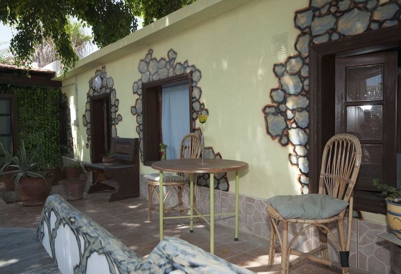 Кровать в Общей Комнате, Hostel Los Duendes Del Sur