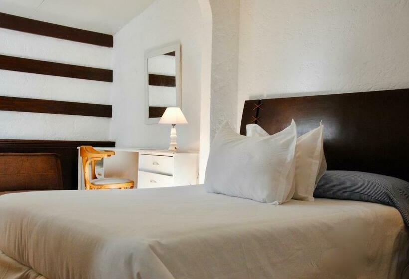 غرفة قياسية ثلاثية, Blu Inn
