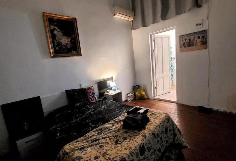 Семейный Номер, Montevideo Port Hostel