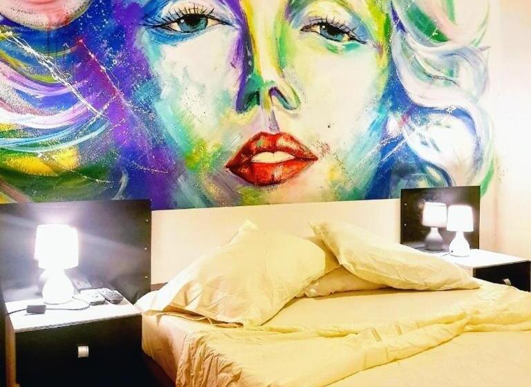 Номер Deluxe, Montevideo Port Hostel