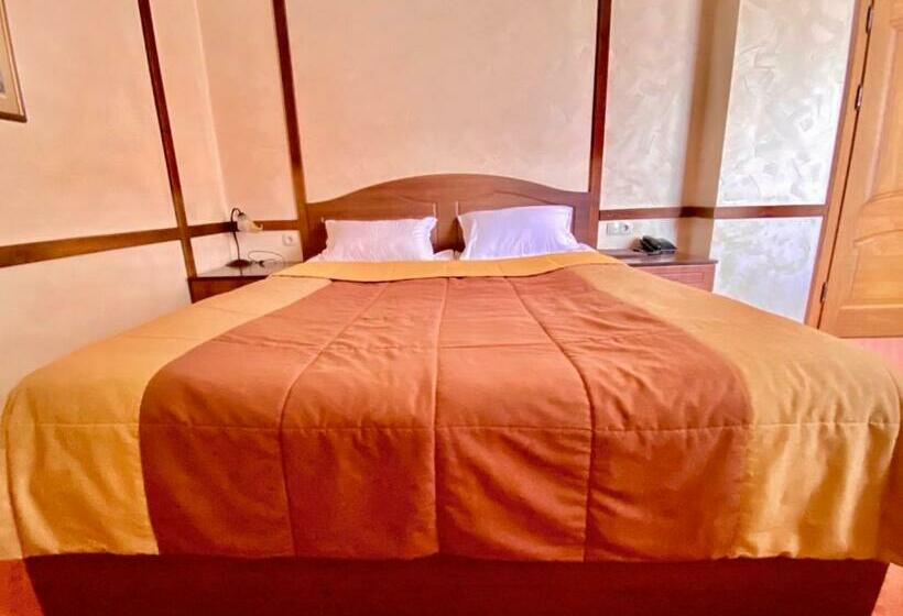 חדר סטנדרט, Complex Bahus