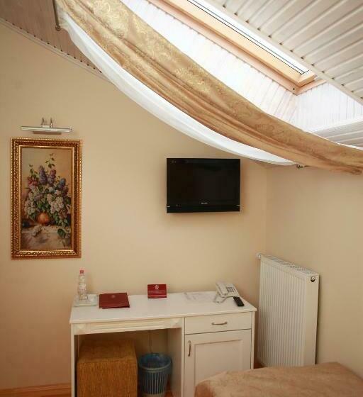 غرفة قياسية فردية, Fontush Boutique