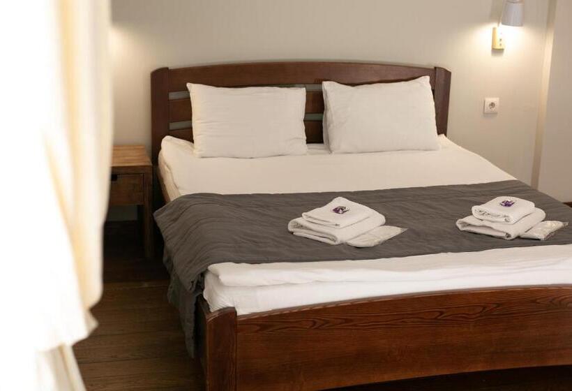 스탠다드 룸, Nebos Hotel & Restaurant