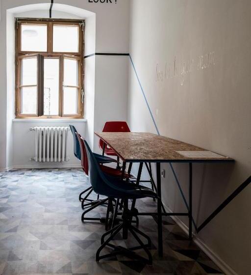 Кровать в Общей Комнате, Hostel Eleven