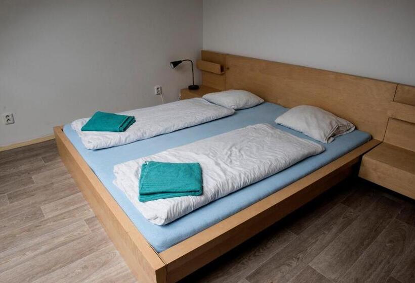 Апартаменты Дюплекс 1 Спальня, Hostel Eleven